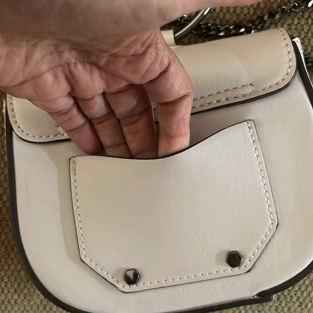 Nasty Gal Stylish cream Handbag with Chain Strap bling. Cross‎ body. - Picture 8 of 14